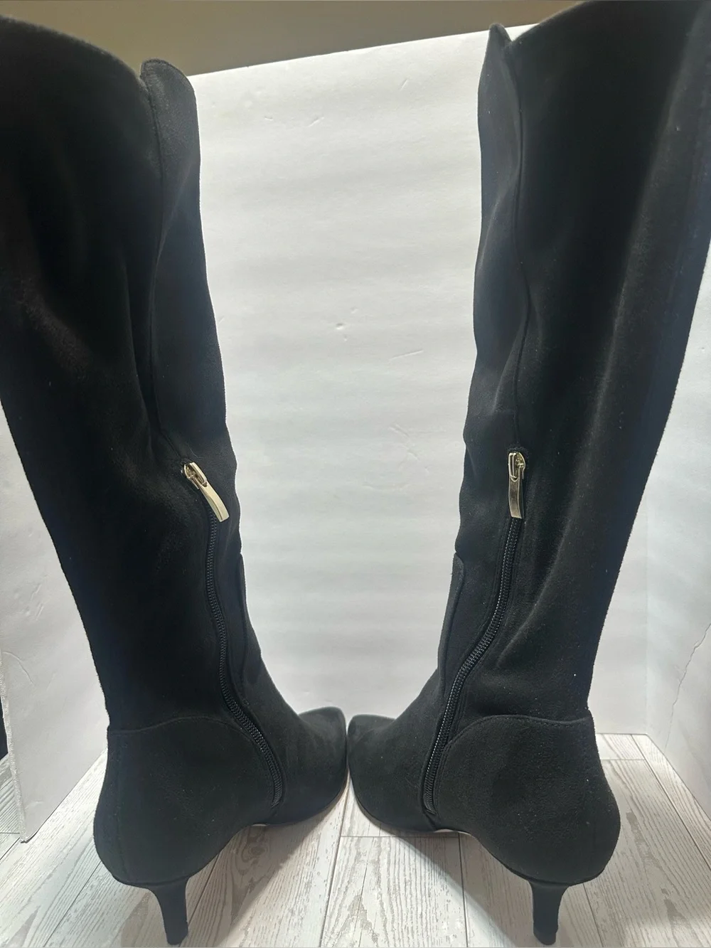 NWT - Nordstrom Rack Classic Black Faux-Suede Knee High Boots w/ Side Zip, Sz 6